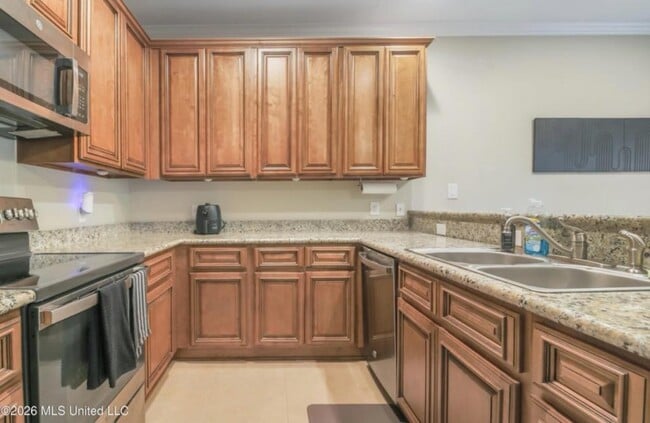 Building Photo - 3458 Riverbend Cove