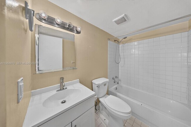 Building Photo - 505 NW 177th St