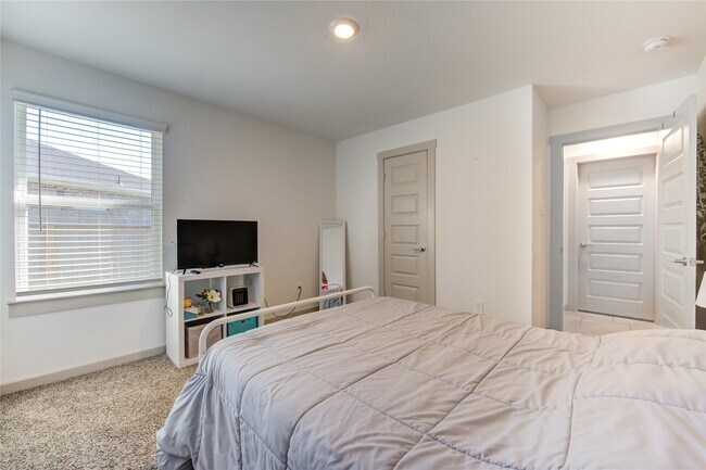 Building Photo - 4006 Elk Crk Ct