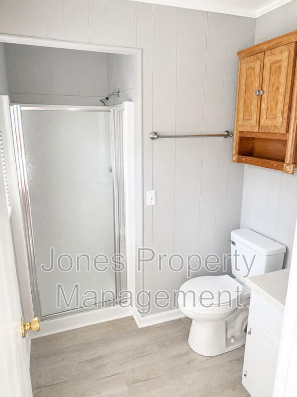 Building Photo - 152 Leonard Dr