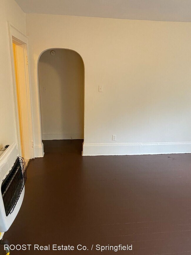 Building Photo - 1004 S Fountain Ave