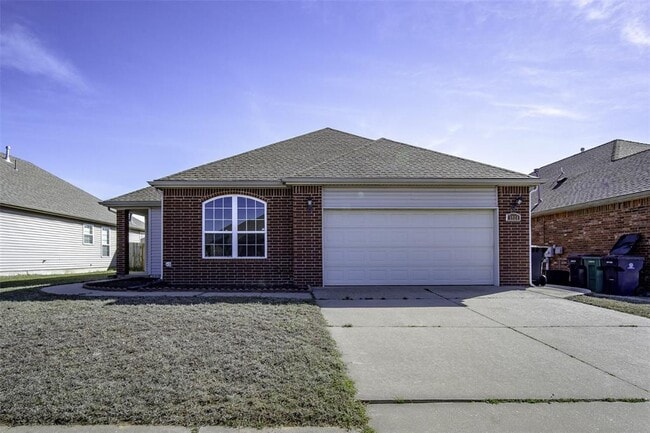 Building Photo - 5924 SE 66th St