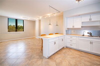 Building Photo - 2630 SW 28th St