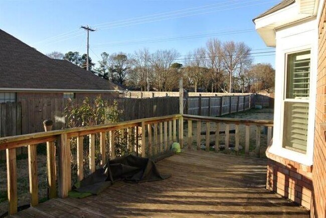 Building Photo - 3753 Oakmoor Ct