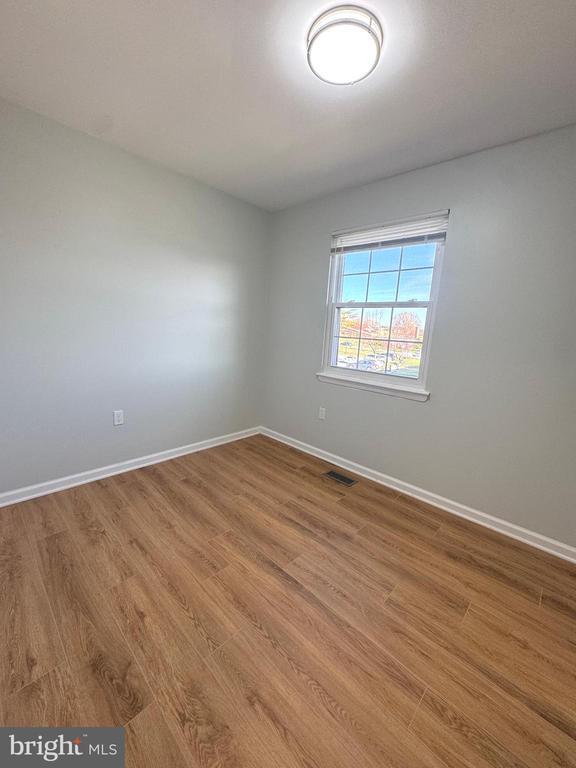 Building Photo - 4826 Grand Bend Dr