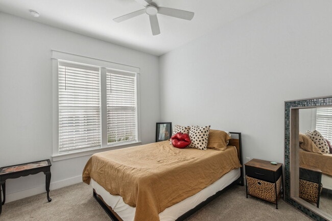 Building Photo - 1539 Coastal Oaks Dr