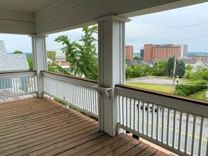 Building Photo - 479-U Spring St