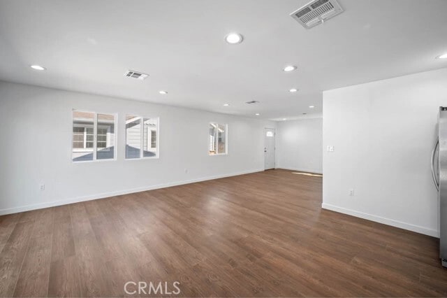 Building Photo - 7443 Balcom Ave