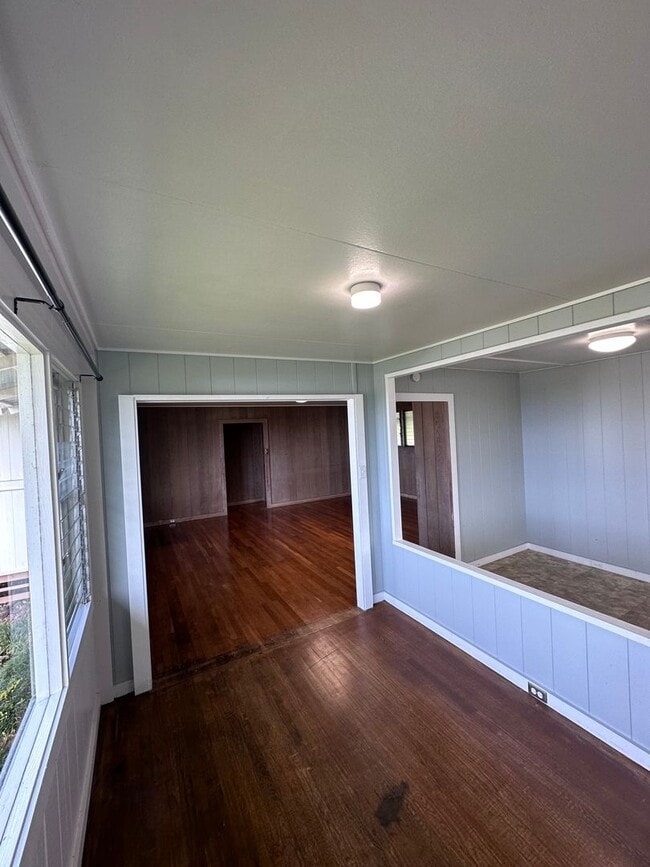 Building Photo - 123 Punahele St