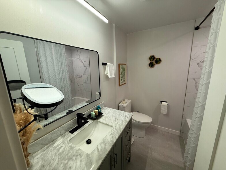 Building Photo - 5640 Wood Duck Cir