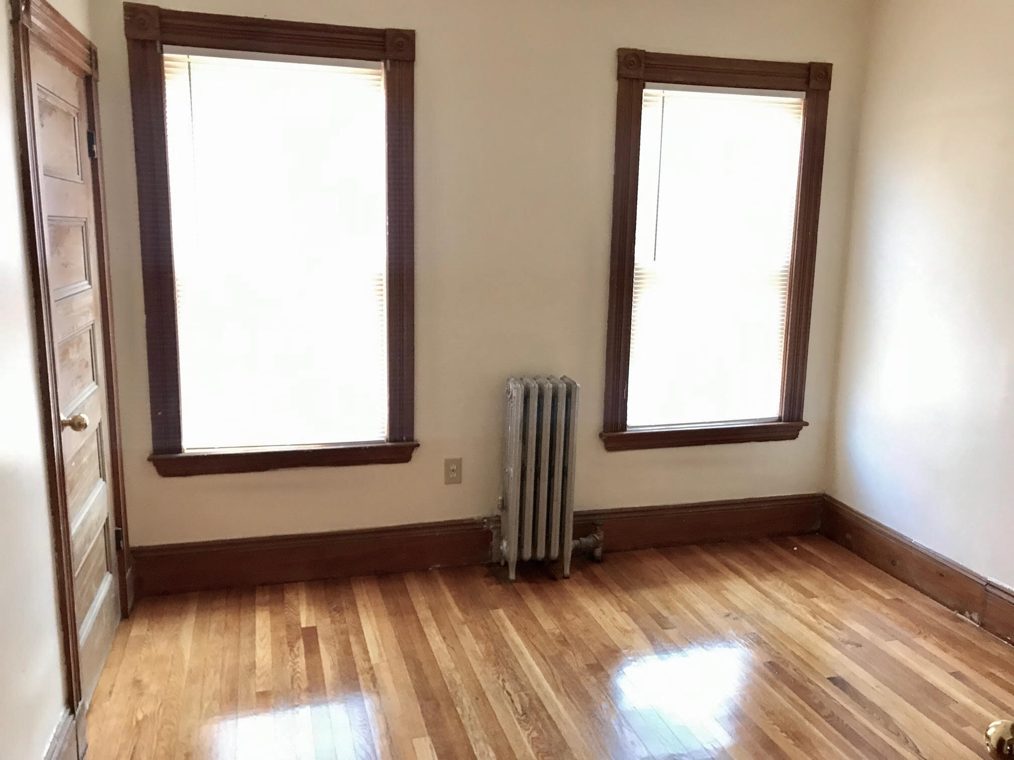 Building Photo - 336 Centre St