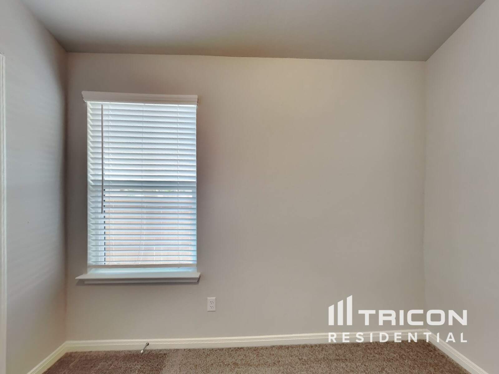 Building Photo - 5803 Zoey Wy