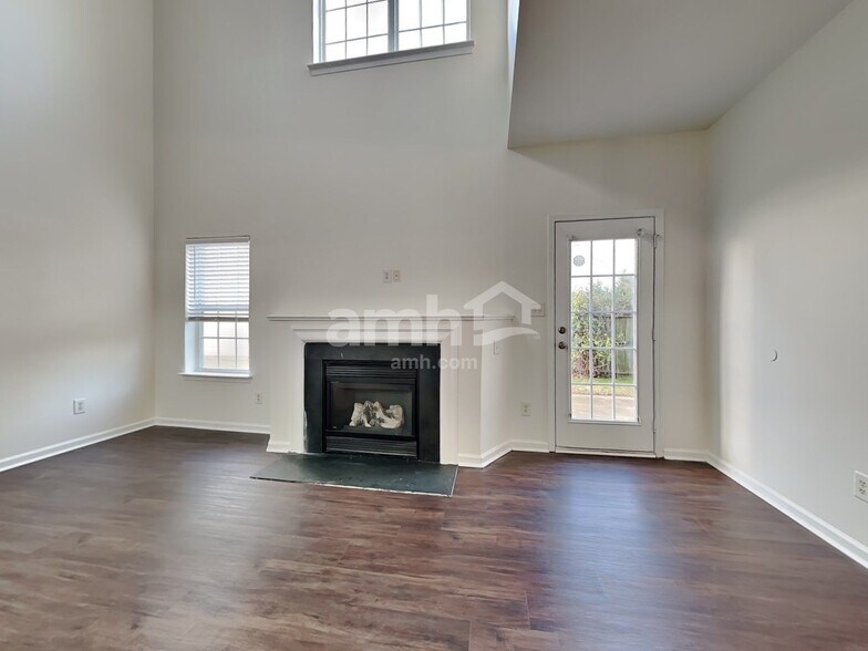 Building Photo - 7202 Sutter Creek Ln