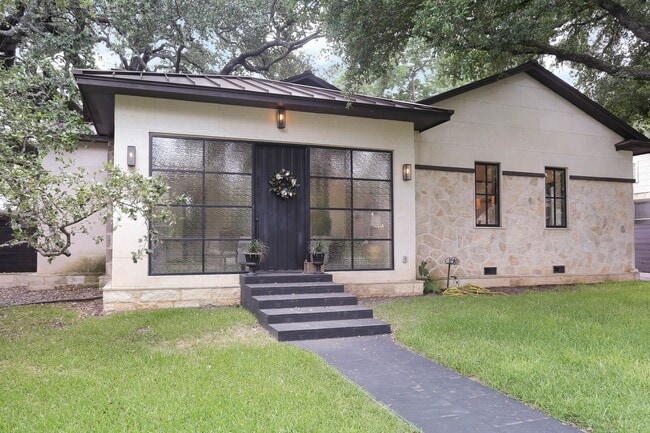Building Photo - 182 E Edgewood Pl