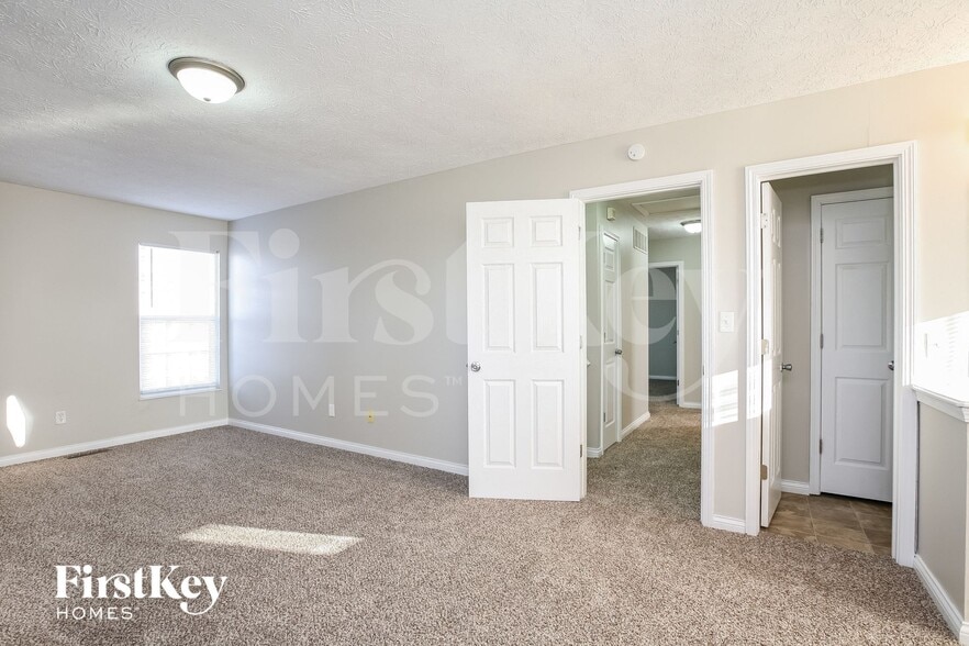 Building Photo - 511 Palmyra Dr