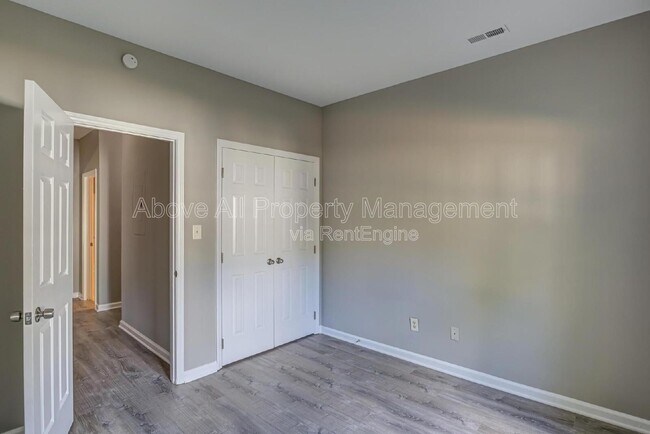 Building Photo - 6020 Winterpointe Ln