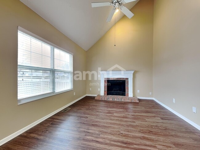 Building Photo - 2145 Blanton Dr