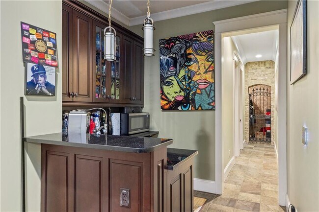 Building Photo - 2125 Cooper Lake Dr SE