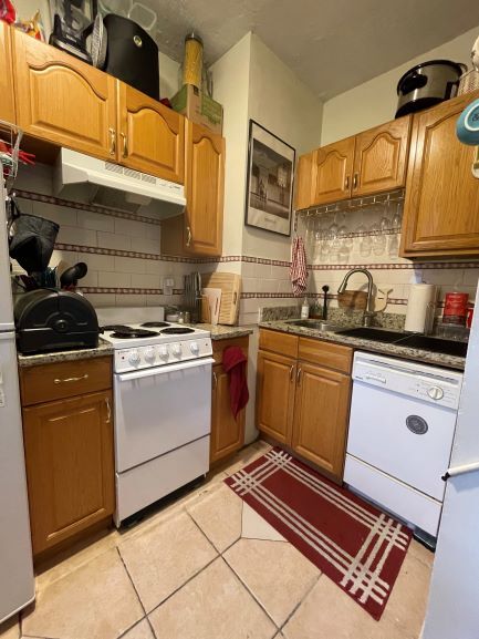 Building Photo - 187 Winthrop Rd