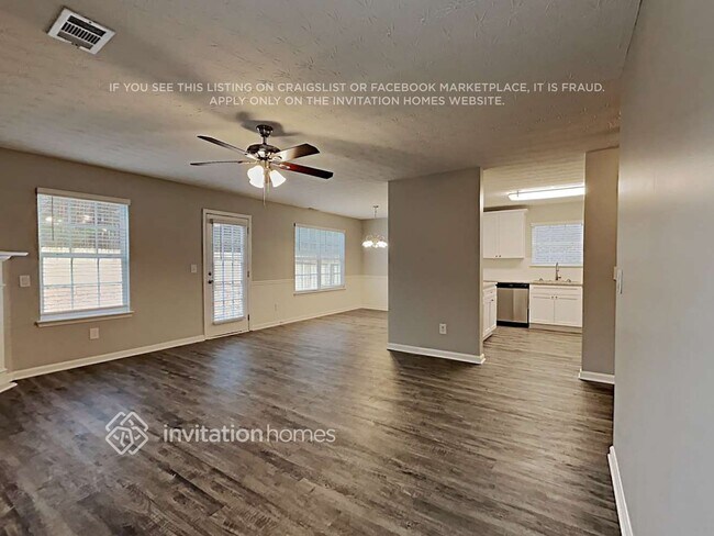 Building Photo - 185 Addy Ln