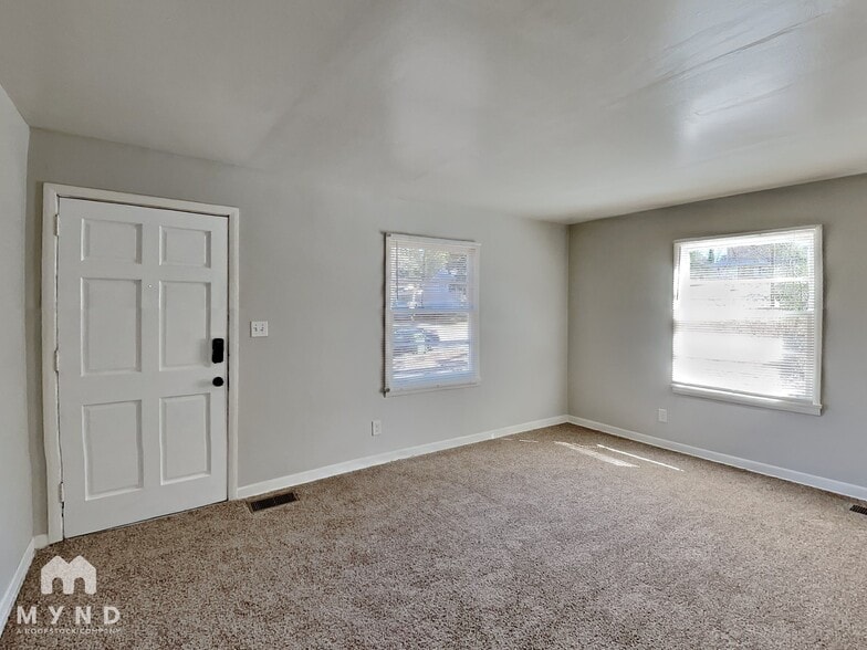 Building Photo - 3791 Clovis Ct NW