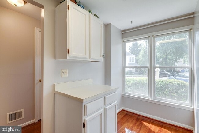 Building Photo - 2133 Whisper Way