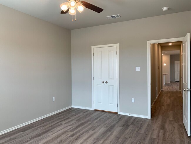 Building Photo - DB 1219 Preston Trails