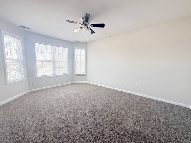 Building Photo - 430 W Stevens St