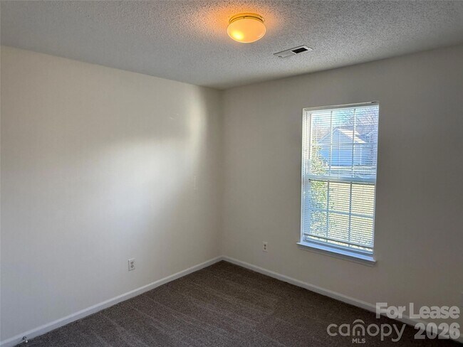 Building Photo - 12631 Cumberland Crest Dr