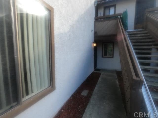 Building Photo - 1677 Melrose Ave