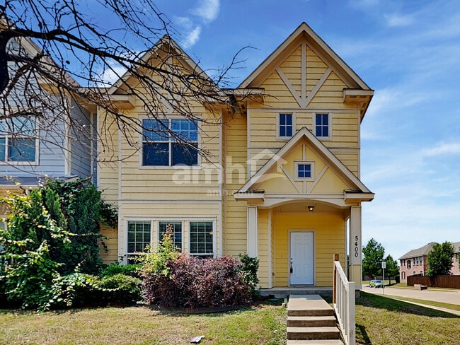 Building Photo - 5400 Galante Ln