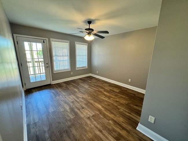 Building Photo - 3BR/2.5BA For Rent