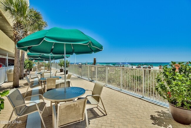 Building Photo - 17545 Front Beach Rd