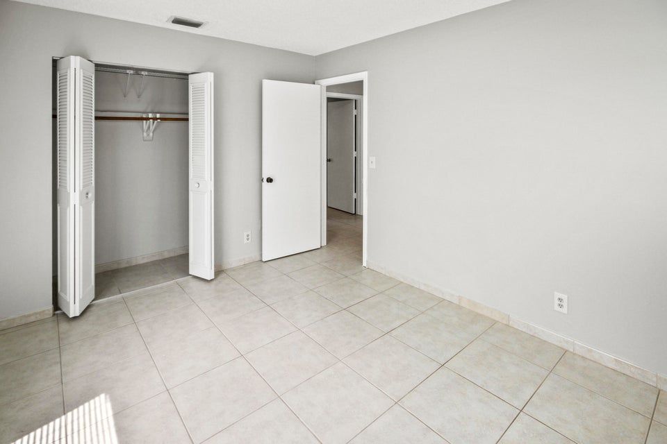 Building Photo - 22493 SW 56th Ave