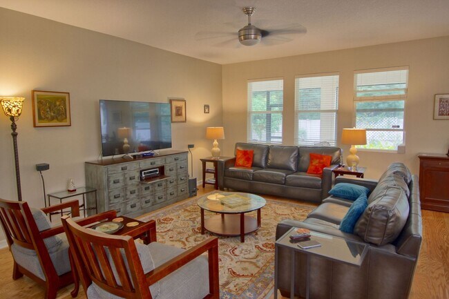 Building Photo - 7973 Pleasant Pine Cir