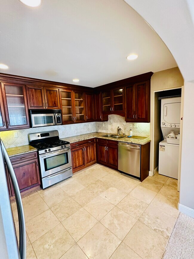 Building Photo - 7411 Herschel Ave