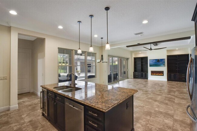 Building Photo - 5800 Marleon Dr