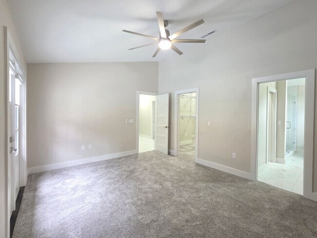 Building Photo - FOR RENT pool home, 3 bed 2 bath in The Quarries