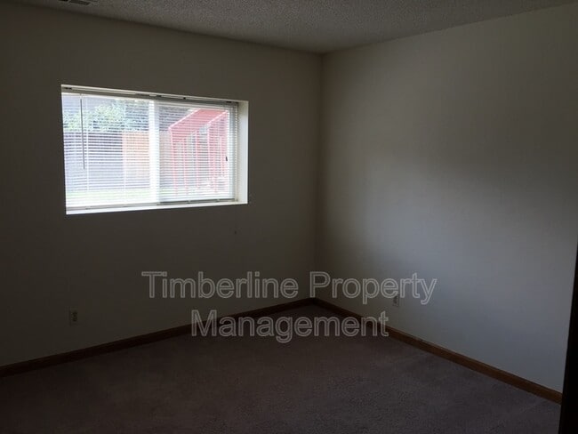 Building Photo - 8749 Bellcove Cir