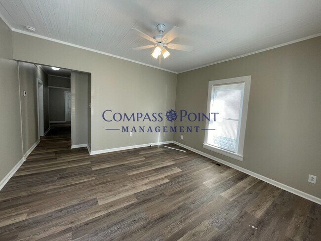 Building Photo - Newly Renovated Just For You! 3 Beds/1 Bath