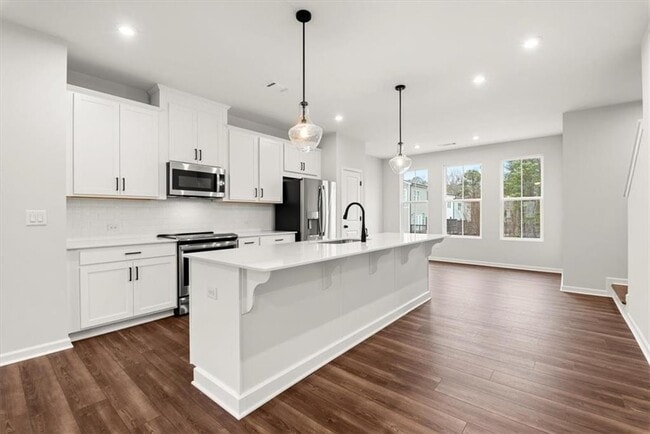 Building Photo - 741 Payton Ln