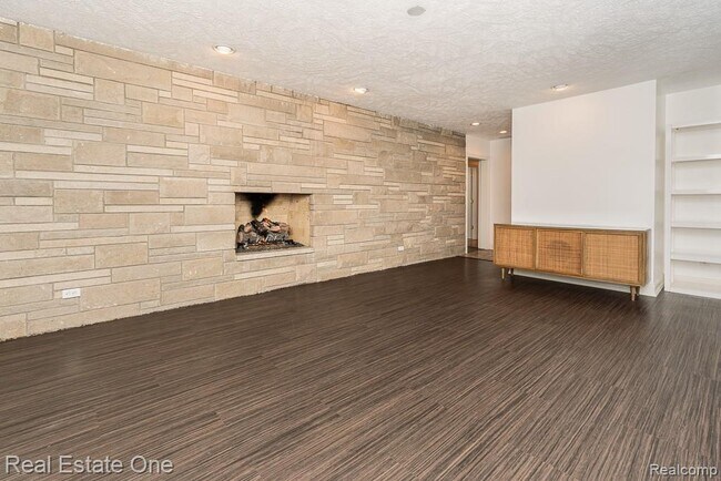 Building Photo - 509 Walbridge Dr