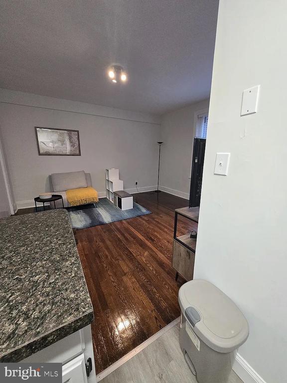 Building Photo - 1954 Columbia Rd NW