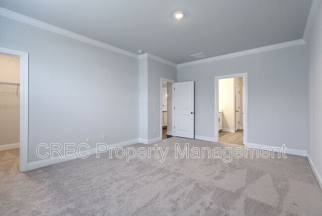Building Photo - 166 Whaler Ave
