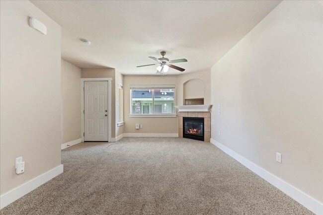 Building Photo - 9824 W Rosecroft Ct