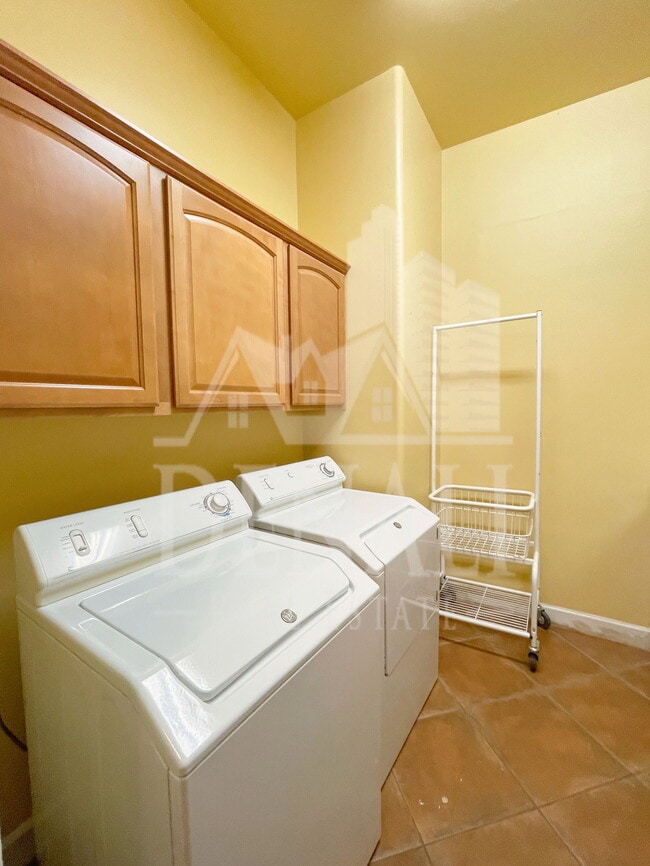 Building Photo - 9443 E Ironwood Bend