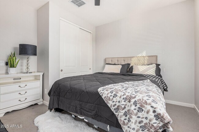 Building Photo - 11022 W Levi Dr