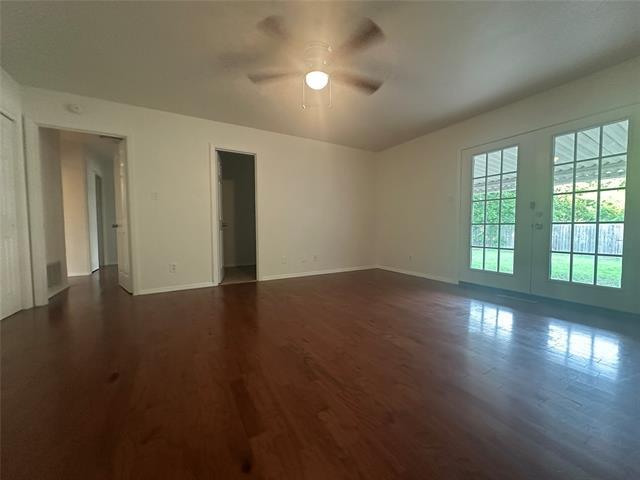 Building Photo - 304 N Central Expy