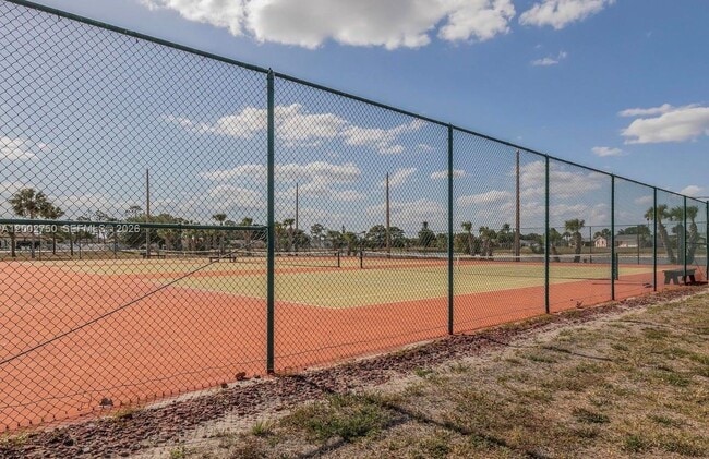 Building Photo - 6551 Coliseum Blvd