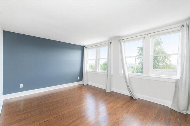 Building Photo - 54 Avenue C